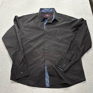 Men’s Untuckit, Medium, wrinkle free black stone shirt